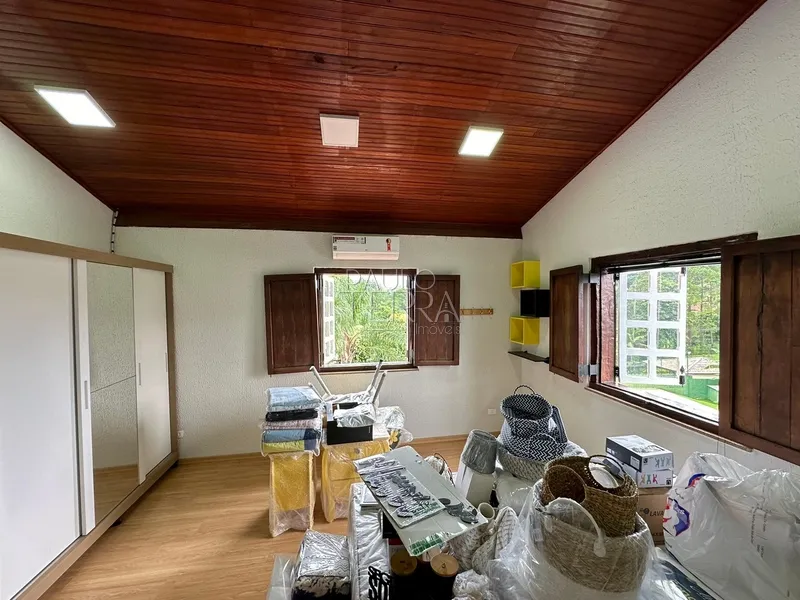 Linda casa com piscina no Condomínio Chácaras Cataguá em Taubaté SP: 108ª foto da galeria de imagens do imóvel