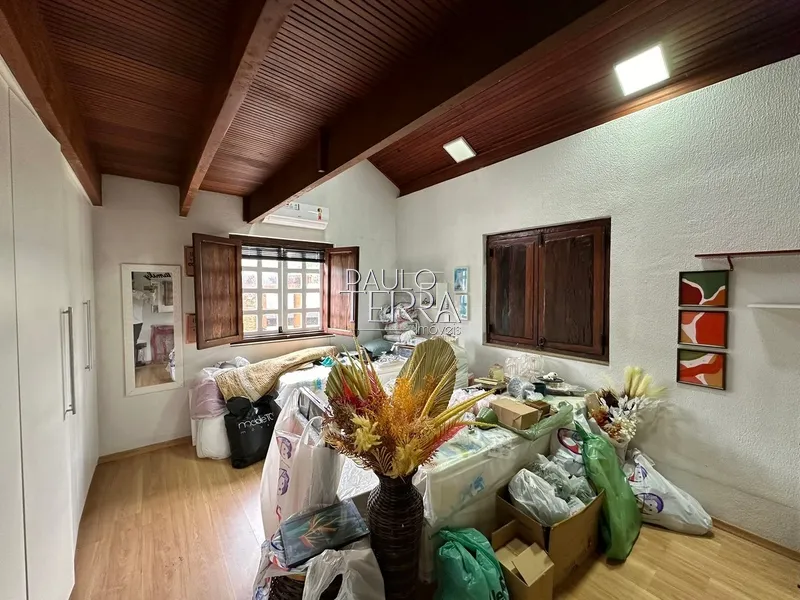 Linda casa com piscina no Condomínio Chácaras Cataguá em Taubaté SP: 81ª foto da galeria de imagens do imóvel