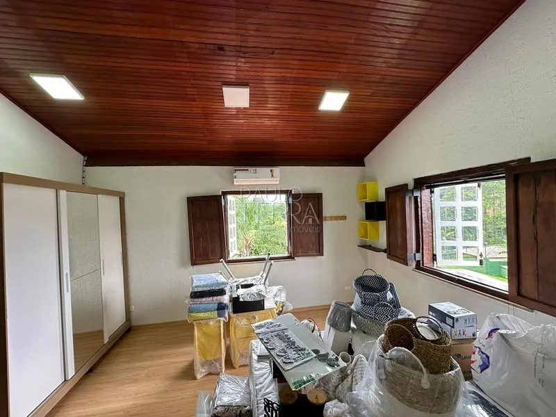 Linda casa com piscina no Condomínio Chácaras Cataguá em Taubaté SP: 107ª foto da galeria de imagens do imóvel