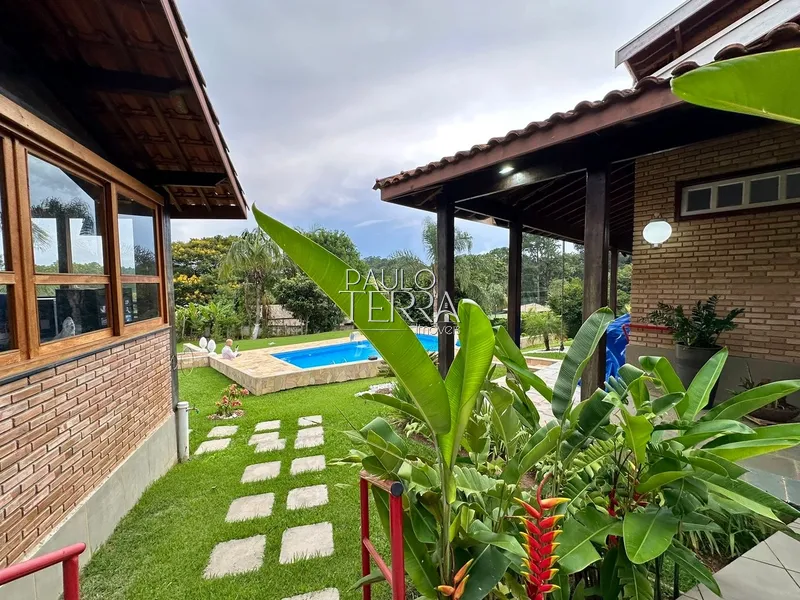 Linda casa com piscina no Condomínio Chácaras Cataguá em Taubaté SP: 10ª foto da galeria de imagens do imóvel