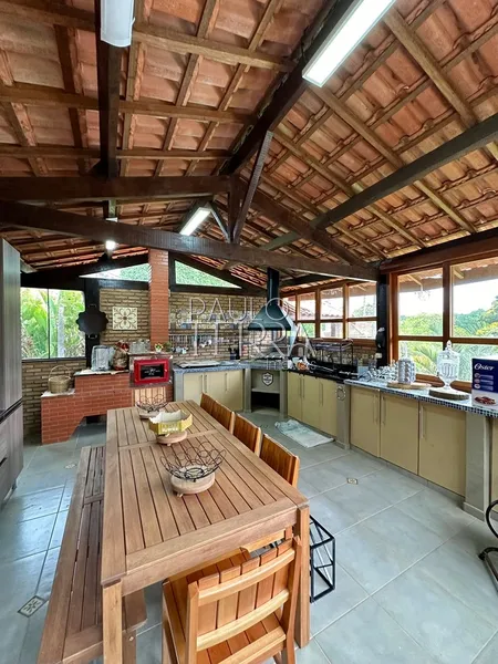 Linda casa com piscina no Condomínio Chácaras Cataguá em Taubaté SP: 3ª foto da galeria de imagens do imóvel