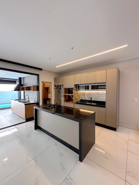 Casa à venda no Condomínio Recanto Tropical em Taubaté | 3 quartos, suíte com closet, piscina, área gourmet e planejados: 8ª foto da galeria de imagens do imóvel