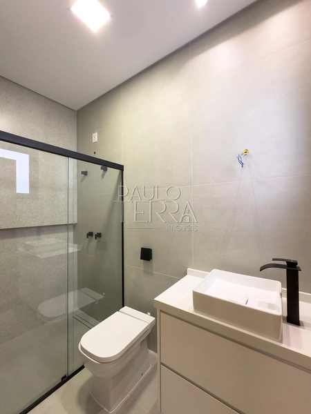 Casa nova no Ouroville com piscina, 3 suítes, escritório e planejados em Taubaté: 35ª foto da galeria de imagens do imóvel