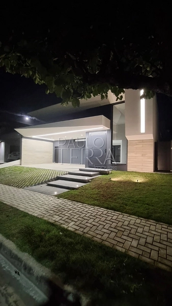 Casa nova no Ouroville com piscina, 3 suítes, escritório e planejados em Taubaté: 78ª foto da galeria de imagens do imóvel