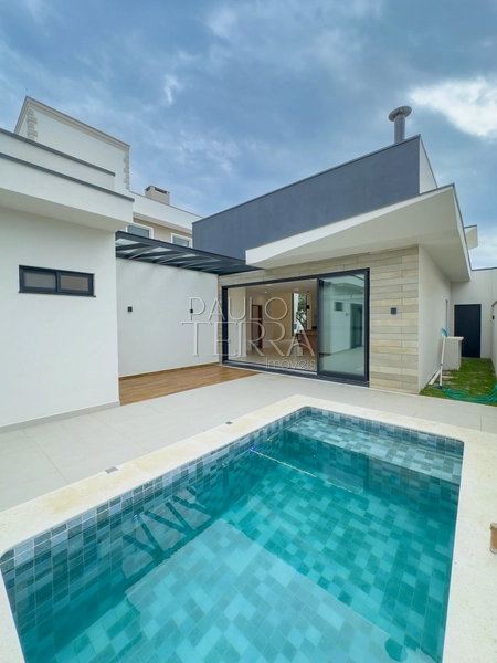 Casa nova no Ouroville com piscina, 3 suítes, escritório e planejados em Taubaté: 2ª foto da galeria de imagens do imóvel