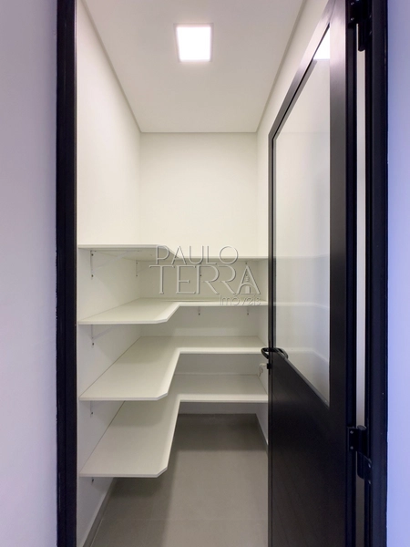 Casa nova no Ouroville com piscina, 3 suítes, escritório e planejados em Taubaté: 21ª foto da galeria de imagens do imóvel