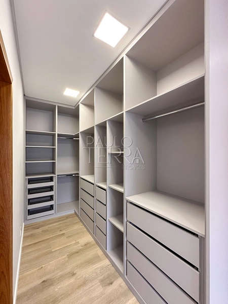 Casa nova no Ouroville com piscina, 3 suítes, escritório e planejados em Taubaté: 45ª foto da galeria de imagens do imóvel