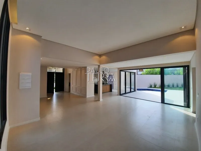 Casa semi mobiliada com 4 dormitórios + escritório, piscina e gourmet: 3ª foto da galeria de imagens do imóvel