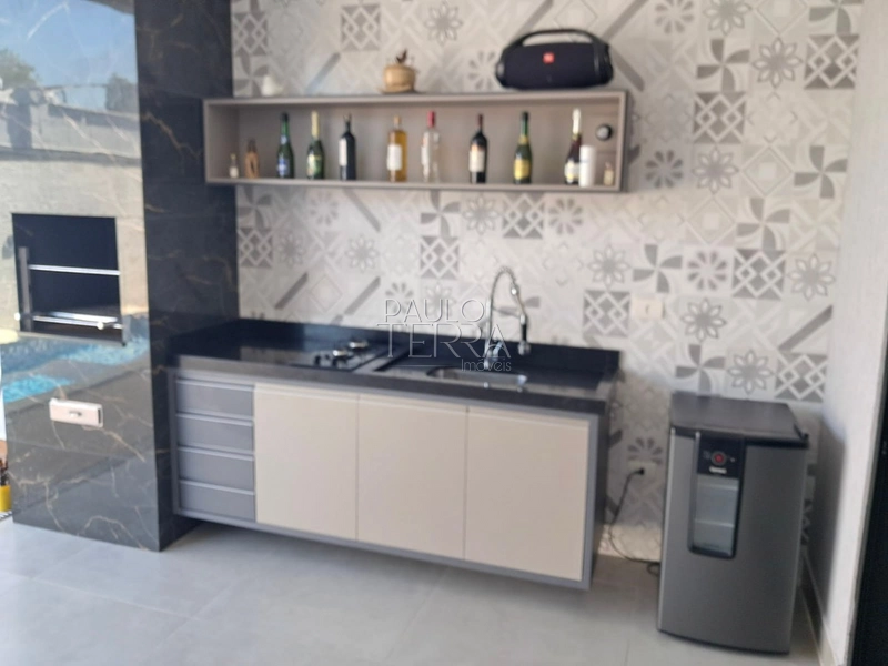 Casa térrea no Condomínio Pérola do Vale | Fotovoltaica, planejados, piscina, área gourmet e 3 dormitórios (1suíte): 3ª foto da galeria de imagens do imóvel