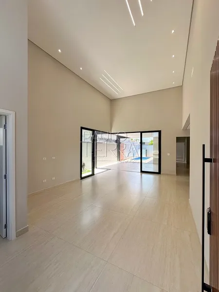 Casa térrea de alto padrão à venda no Condomínio Ouroville com 3 suítes, piscina e escritório | Taubaté SP: 2ª foto da galeria de imagens do imóvel