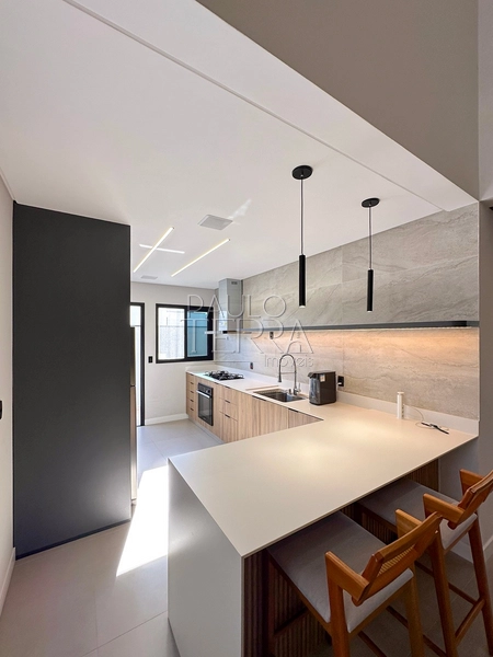 Casa térrea de alto padrão com piscina à venda no Condomínio Morada do Visconde em Tremembé/SP | 3 suítes, energia fotovoltaica e área gourmet completa: 41ª foto da galeria de imagens do imóvel