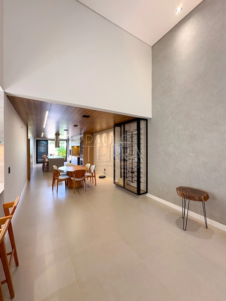 Casa térrea de alto padrão com piscina à venda no Condomínio Morada do Visconde em Tremembé/SP | 3 suítes, energia fotovoltaica e área gourmet completa: 9ª foto da galeria de imagens do imóvel