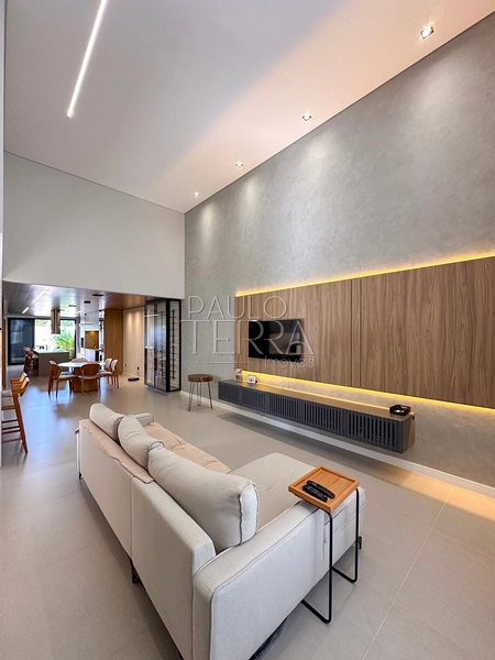 Casa térrea de alto padrão com piscina à venda no Condomínio Morada do Visconde em Tremembé/SP | 3 suítes, energia fotovoltaica e área gourmet completa: 8ª foto da galeria de imagens do imóvel