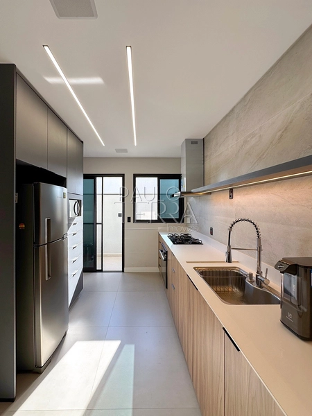 Casa térrea de alto padrão com piscina à venda no Condomínio Morada do Visconde em Tremembé/SP | 3 suítes, energia fotovoltaica e área gourmet completa: 42ª foto da galeria de imagens do imóvel