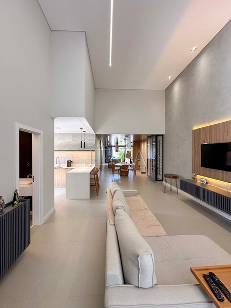 Casa térrea de alto padrão com piscina à venda no Condomínio Morada do Visconde em Tremembé/SP | 3 suítes, energia fotovoltaica e área gourmet completa: 3ª foto da galeria de imagens do imóvel