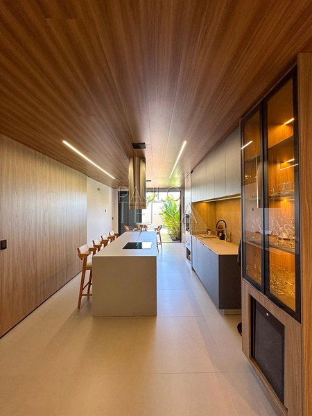 Casa térrea de alto padrão com piscina à venda no Condomínio Morada do Visconde em Tremembé/SP | 3 suítes, energia fotovoltaica e área gourmet completa: 16ª foto da galeria de imagens do imóvel