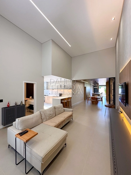 Casa térrea de alto padrão com piscina à venda no Condomínio Morada do Visconde em Tremembé/SP | 3 suítes, energia fotovoltaica e área gourmet completa: 5ª foto da galeria de imagens do imóvel