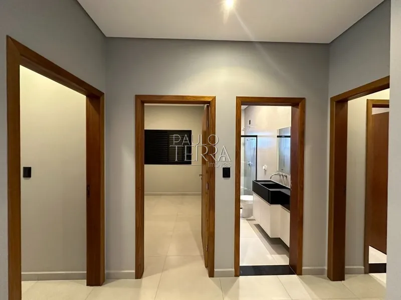 Casa nova com armários planejados, área gourmet e quintal. Condomínio: 20ª foto da galeria de imagens do imóvel