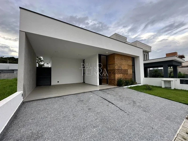 Casa nova com armários planejados, área gourmet e quintal. Condomínio: 24ª foto da galeria de imagens do imóvel
