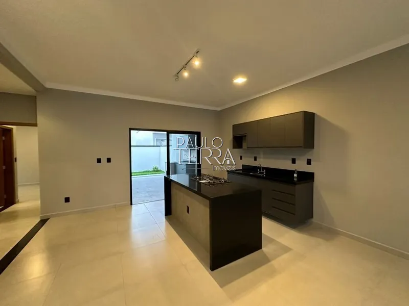 Casa nova com armários planejados, área gourmet e quintal. Condomínio: 3ª foto da galeria de imagens do imóvel