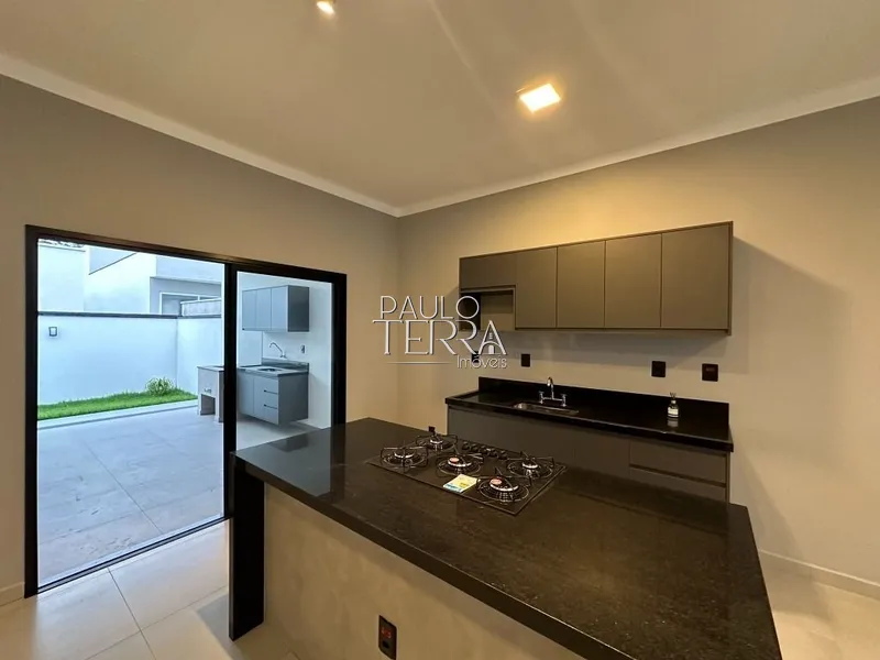 Casa nova com armários planejados, área gourmet e quintal. Condomínio: 6ª foto da galeria de imagens do imóvel