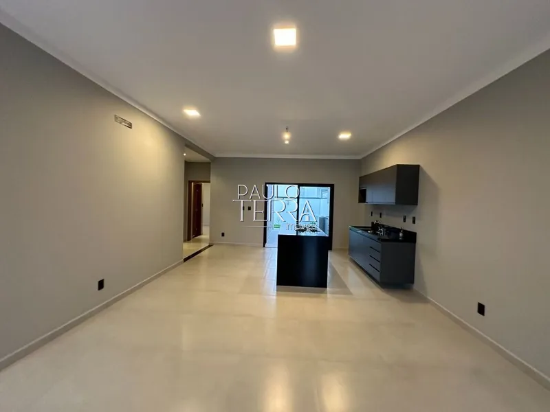 Casa nova com armários planejados, área gourmet e quintal. Condomínio: 2ª foto da galeria de imagens do imóvel