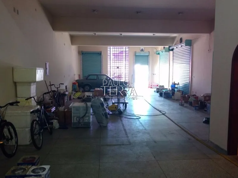 Ponto comercial em Taubaté SP com vagas de estacionamento próprio: 1ª foto da galeria de imagens do imóvel