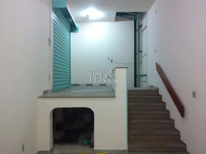 Ponto comercial em Taubaté SP com vagas de estacionamento próprio: 4ª foto da galeria de imagens do imóvel