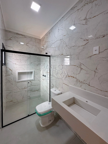 Casa térrea nova à venda no Condomínio Pérola do Vale em Tremembé | 3 dormitórios, suíte, área gourmet e piscina: 30ª foto da galeria de imagens do imóvel