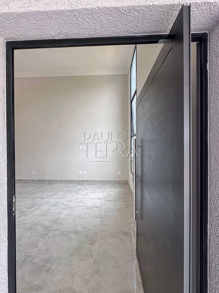 Casa térrea nova à venda no Condomínio Pérola do Vale em Tremembé | 3 dormitórios, suíte, área gourmet e piscina: 2ª foto da galeria de imagens do imóvel