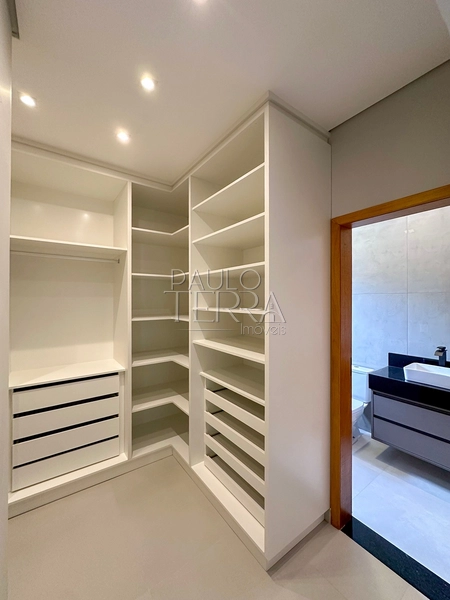 Casa à Venda em Condomínio Fechado em Tremembé | Pérola do Vale | 3 Suítes, Escritório, Área Gourmet, Planejados e Quintal Grande: 50ª foto da galeria de imagens do imóvel