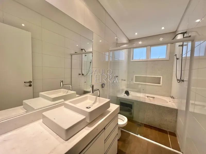 Casa com 4 suítes, escritório e piscina - Condomínio Taubaté Village: 8ª foto da galeria de imagens do imóvel