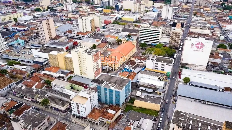 Prédio Comercial e Residencial à venda, 1600 m² com 7 lojas e 32 aptos: 3ª foto da galeria de imagens do imóvel
