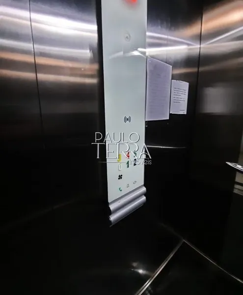 Prédio Comercial e Residencial à venda, 1600 m² com 7 lojas e 32 aptos: 9ª foto da galeria de imagens do imóvel