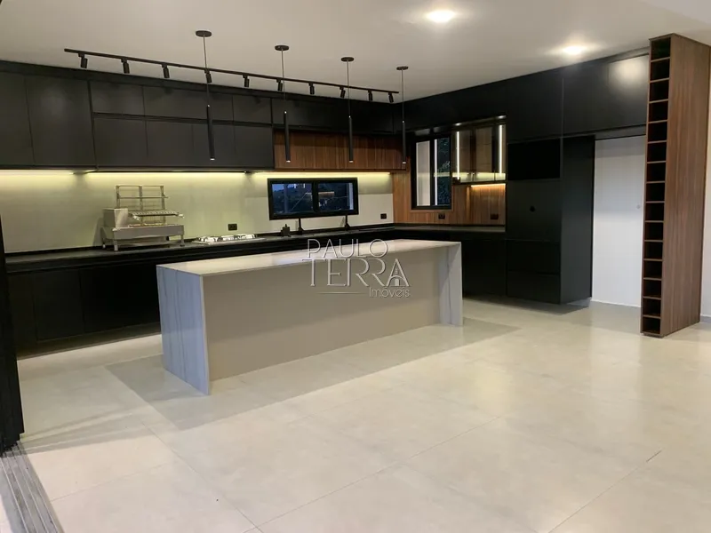 Casa nova alto padrão com 4 suítes. Condomínio fechado em Taubaté SP: 10ª foto da galeria de imagens do imóvel
