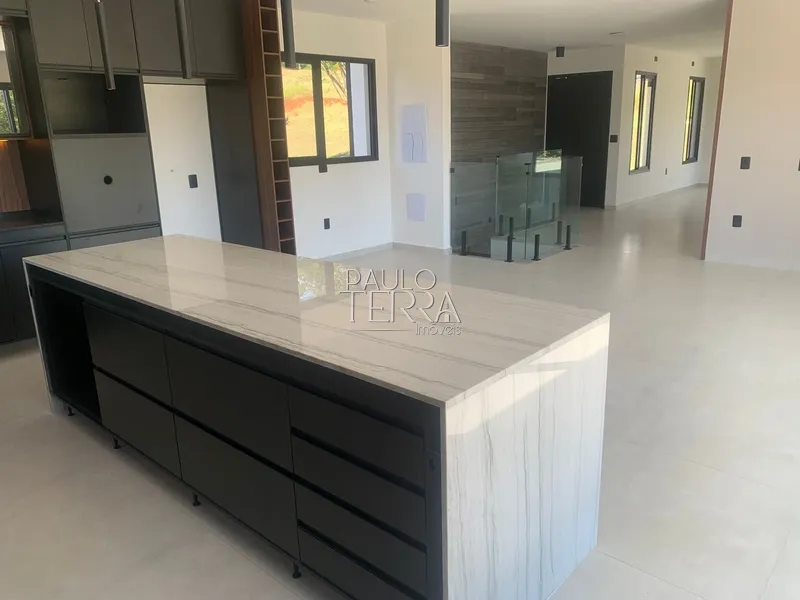 Casa nova alto padrão com 4 suítes. Condomínio fechado em Taubaté SP: 32ª foto da galeria de imagens do imóvel
