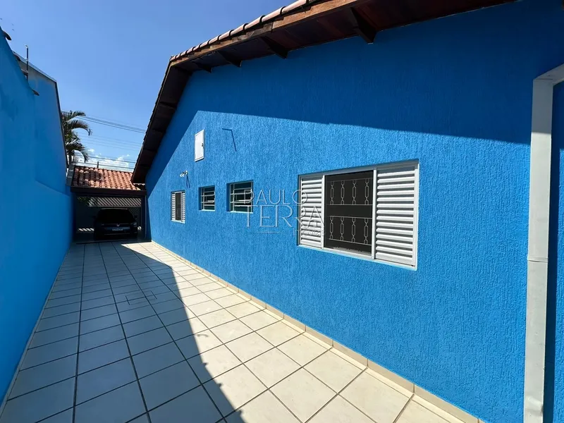 Casa com 3 dormitórios + edícula, armários planejados e quintal: 4ª foto da galeria de imagens do imóvel