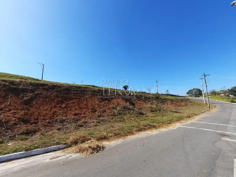 Terreno aclive com 724 m2 com linda vista - Condomínio Campos do Conde: 1ª foto da galeria de imagens do imóvel