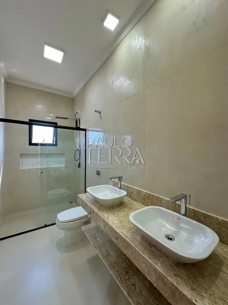 Casa térrea moderna nova com 3 dormitórios e piscina - Condominio: 37ª foto da galeria de imagens do imóvel
