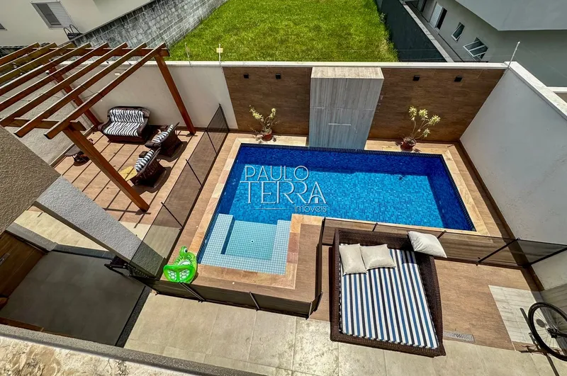 Sobrado alto padrão 4 quartos e piscina no Condomínio Terras do Vale: 1ª foto da galeria de imagens do imóvel