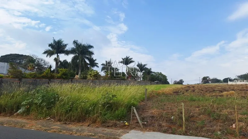 Terreno com 1.401 metros, estuda incorporação, Taubaté SP: 1ª foto da galeria de imagens do imóvel