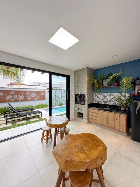 Sobrado no condomínio Ouroville com piscina, área gourmet, 3 suítes e armários planejados. Casa pronta para morar!: 12ª foto da galeria de imagens do imóvel