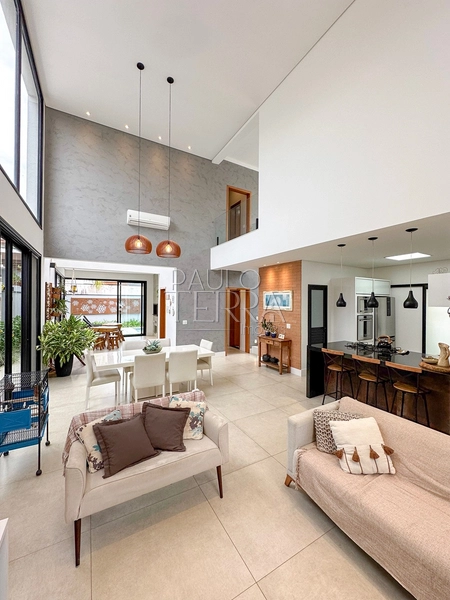 Sobrado no condomínio Ouroville com piscina, área gourmet, 3 suítes e armários planejados. Casa pronta para morar!: 4ª foto da galeria de imagens do imóvel