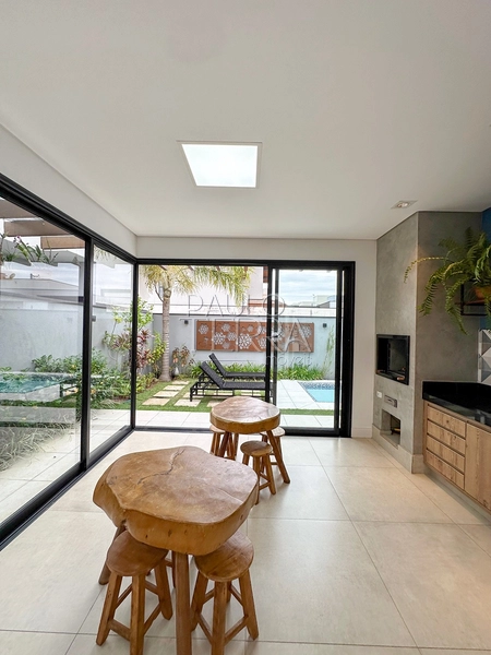 Sobrado no condomínio Ouroville com piscina, área gourmet, 3 suítes e armários planejados. Casa pronta para morar!: 13ª foto da galeria de imagens do imóvel