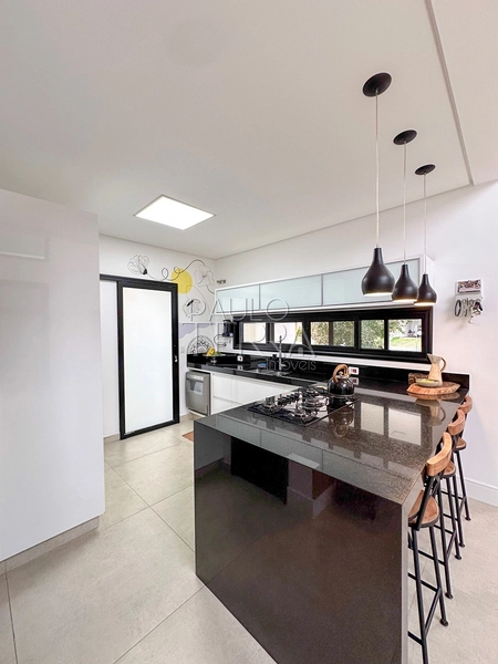 Sobrado no condomínio Ouroville com piscina, área gourmet, 3 suítes e armários planejados. Casa pronta para morar!: 7ª foto da galeria de imagens do imóvel