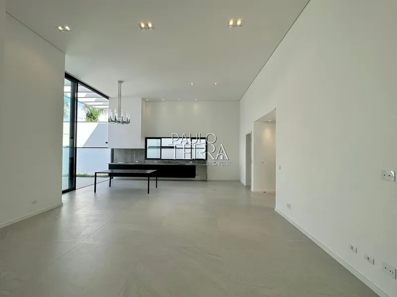 Casa térrea nova, 3 suítes e piscina - Condomínio Taubaté Village: 20ª foto da galeria de imagens do imóvel