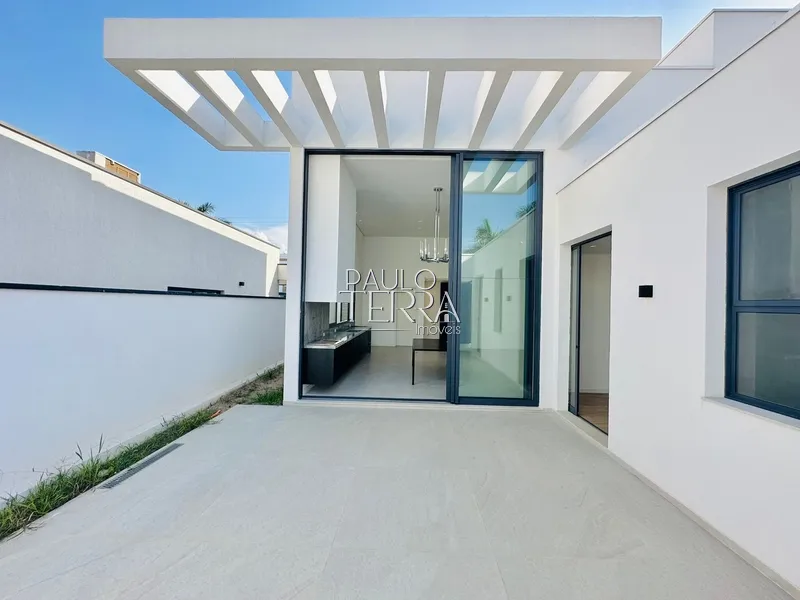 Casa térrea nova, 3 suítes e piscina - Condomínio Taubaté Village: 6ª foto da galeria de imagens do imóvel