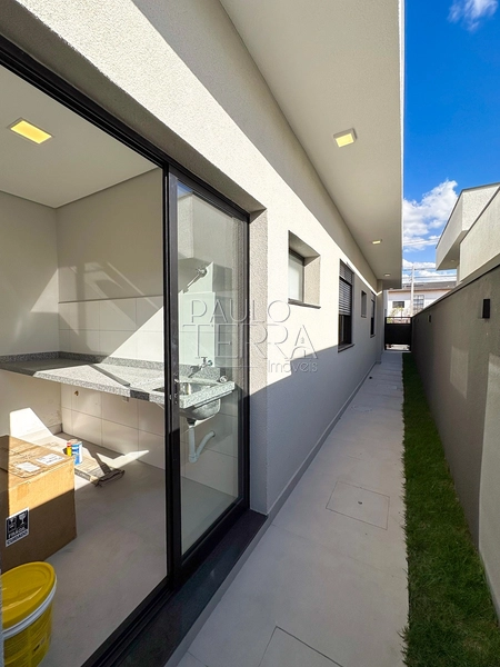 Casa térrea nova à venda no Condomínio Verdes Vales em Taubaté | 3 suítes, área gourmet integrada e piscina: 15ª foto da galeria de imagens do imóvel