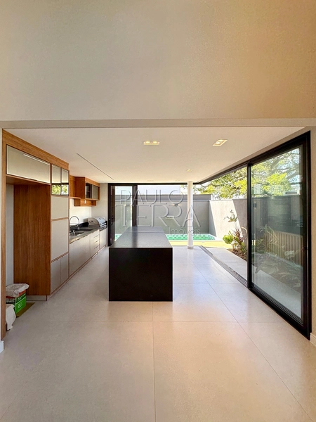 Casa térrea nova à venda no Condomínio Verdes Vales em Taubaté | 3 suítes, área gourmet integrada e piscina: 7ª foto da galeria de imagens do imóvel