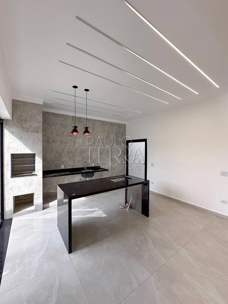 Casa em condomínio fechado à venda em Taubaté | Térrea, quintal gramado, escritório e suíte com closet no Recanto Tropical: 9ª foto da galeria de imagens do imóvel